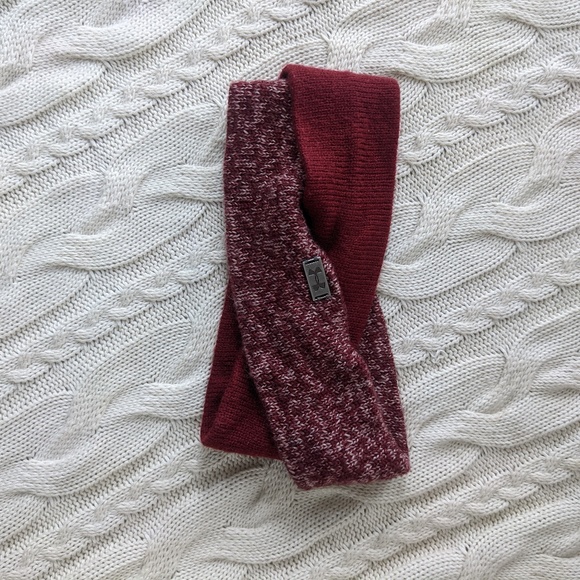Under Armour Two-Toned knit scarf and headband SET - Picture 6 of 8